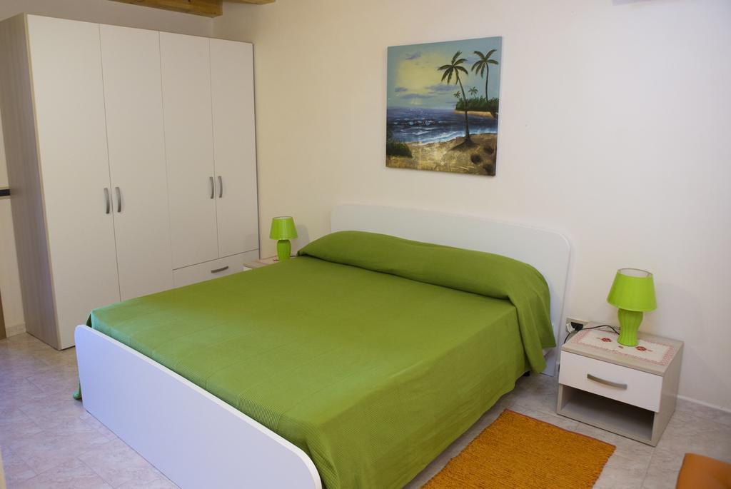 Casa Vacanze Calafarina Pachino Cameră foto