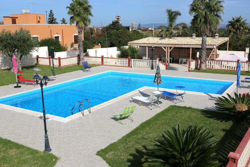 Casa Vacanze Calafarina Pachino Exterior foto